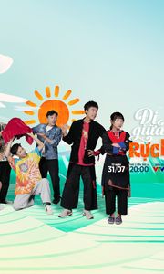 Đi Giữa Trời Rực Rỡ